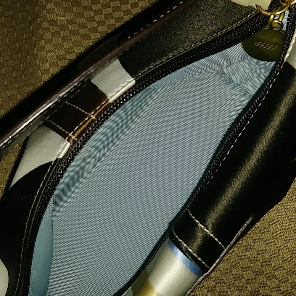 Mini Coach🌼 - Picture 3 of 8